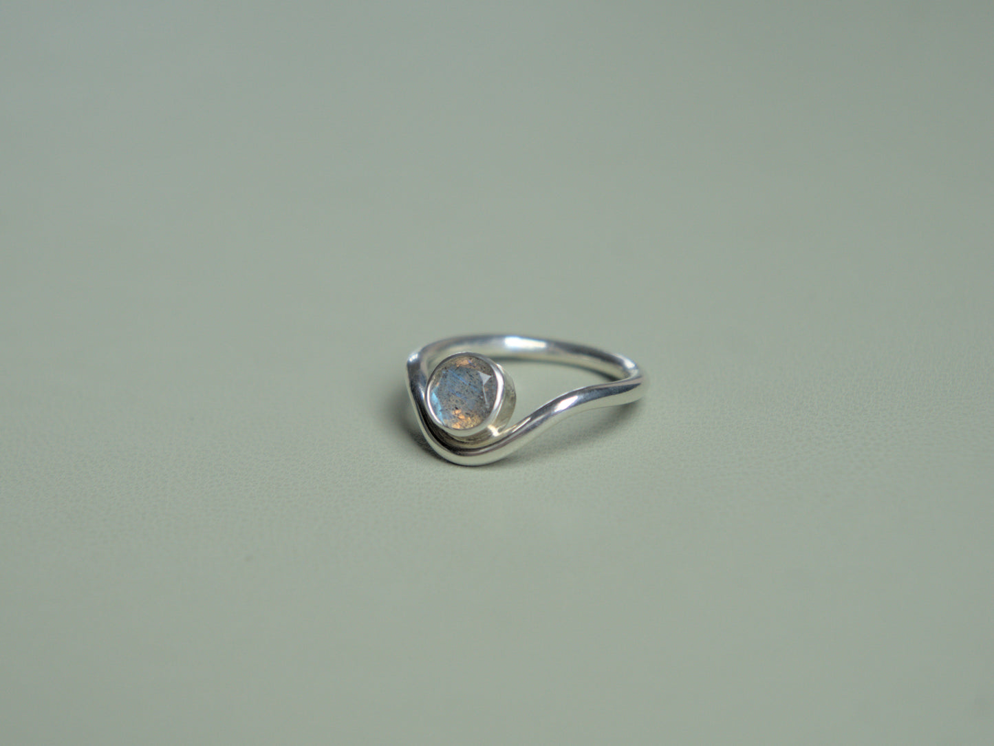 DUSK - Recycled Sterling Silver and Labradorite Ring